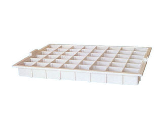 acheter Plateau en plastique de médecine d'attachements de lit d'hôpital avec la boîte 513*360*50mm de 48 cas fabrication en ligne
