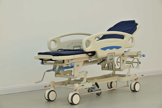 Produit médical de transport de patients, fauteuil roulant, fauteuil roulant