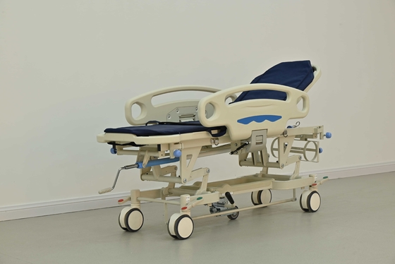 Produit médical de transport de patients, fauteuil roulant, fauteuil roulant