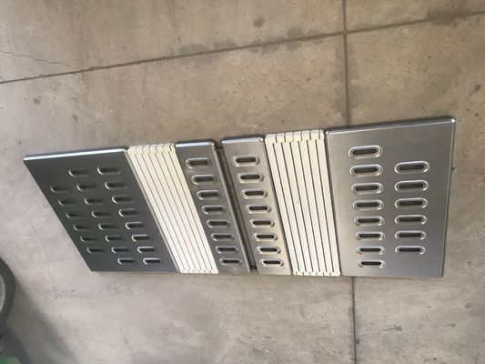 Panneau médical de panneau de lit d'hôpital en métal d'accessoires de lit d'hôpital quatre parts