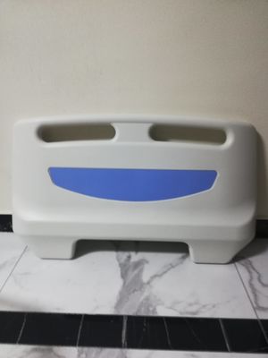 Pied de lit principal en plastique de lit d'hôpital d'accessoires de lit d'hôpital de panneau de pied de pp