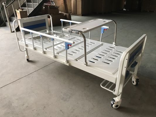 Lit d'hôpital manuel médical de deux fonctions avec deux manivelles et au-dessus de Tableau de lit