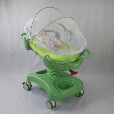 Angle réglable de poussette verte de matière plastique pour le repos de sommeil de bébé