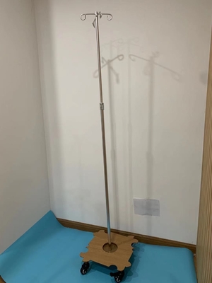 Mobile médical matériel en aluminium de couleur du support trois de l'infusion IV
